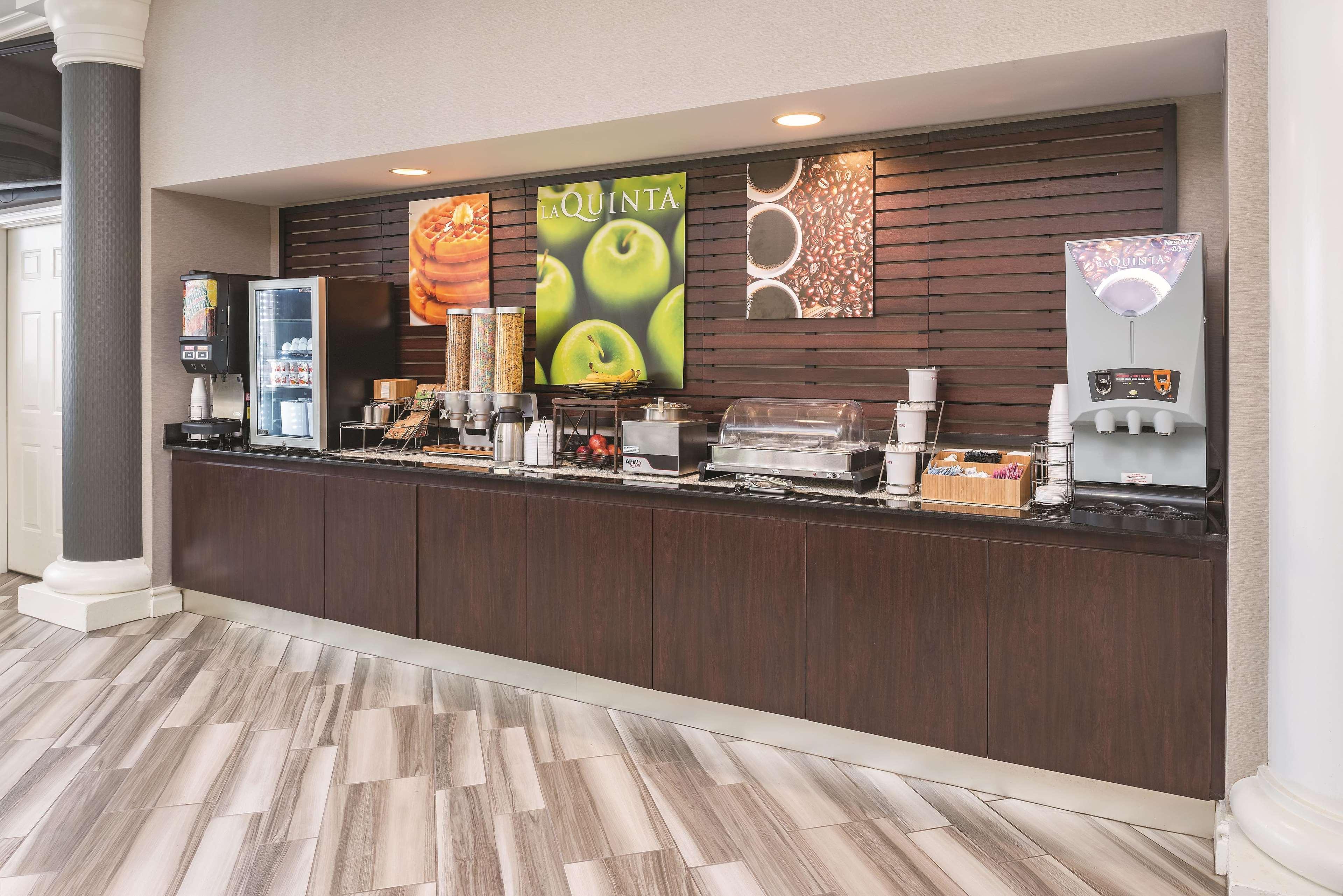 La Quinta By Wyndham St. Louis Westport Hotel Maryland Heights Ngoại thất bức ảnh