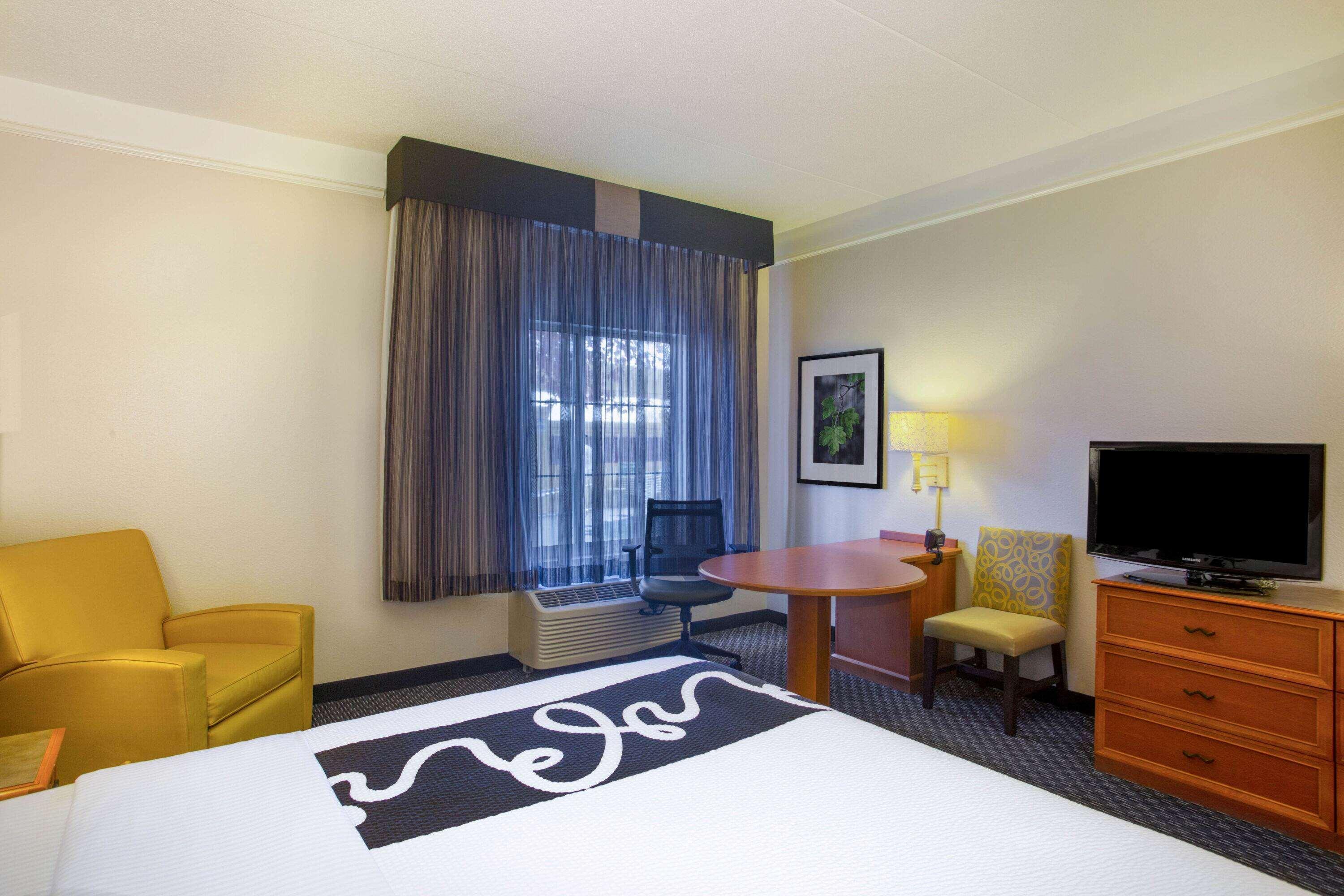 La Quinta By Wyndham St. Louis Westport Hotel Maryland Heights Ngoại thất bức ảnh