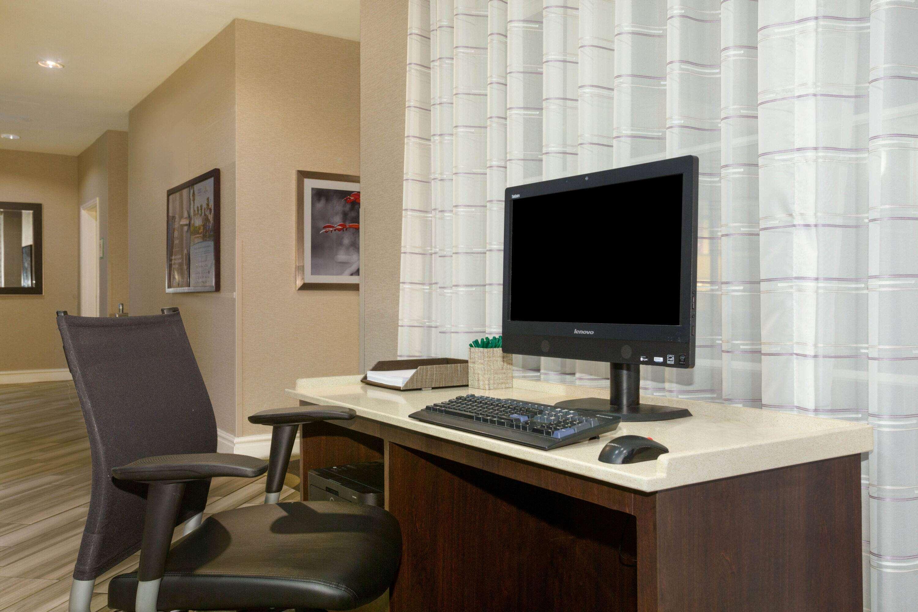 La Quinta By Wyndham St. Louis Westport Hotel Maryland Heights Ngoại thất bức ảnh