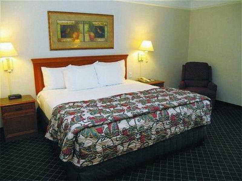 La Quinta By Wyndham St. Louis Westport Hotel Maryland Heights Ngoại thất bức ảnh