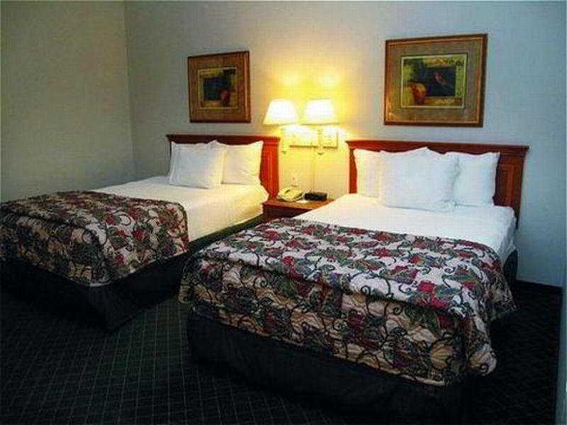 La Quinta By Wyndham St. Louis Westport Hotel Maryland Heights Ngoại thất bức ảnh