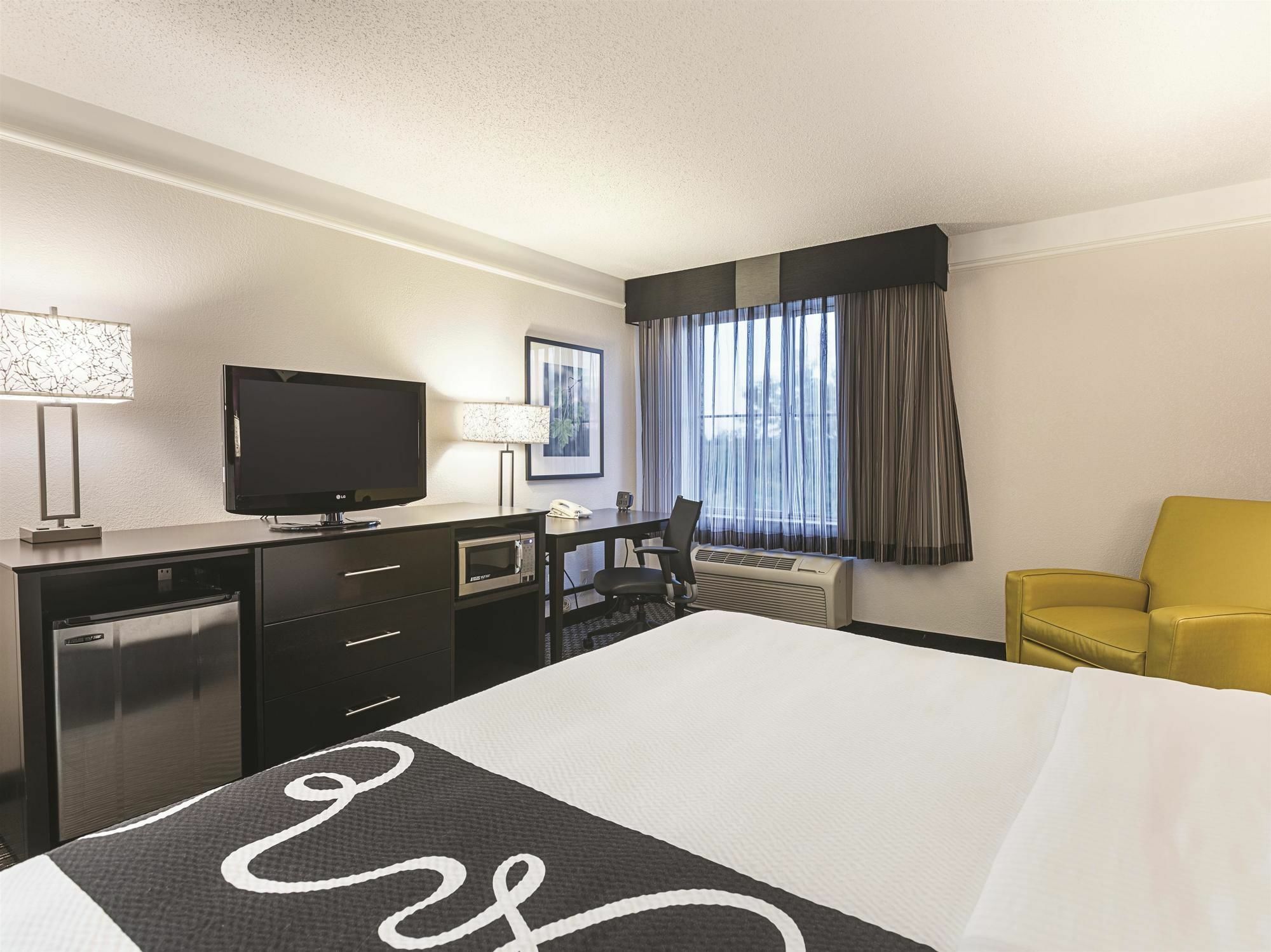 La Quinta By Wyndham St. Louis Westport Hotel Maryland Heights Ngoại thất bức ảnh